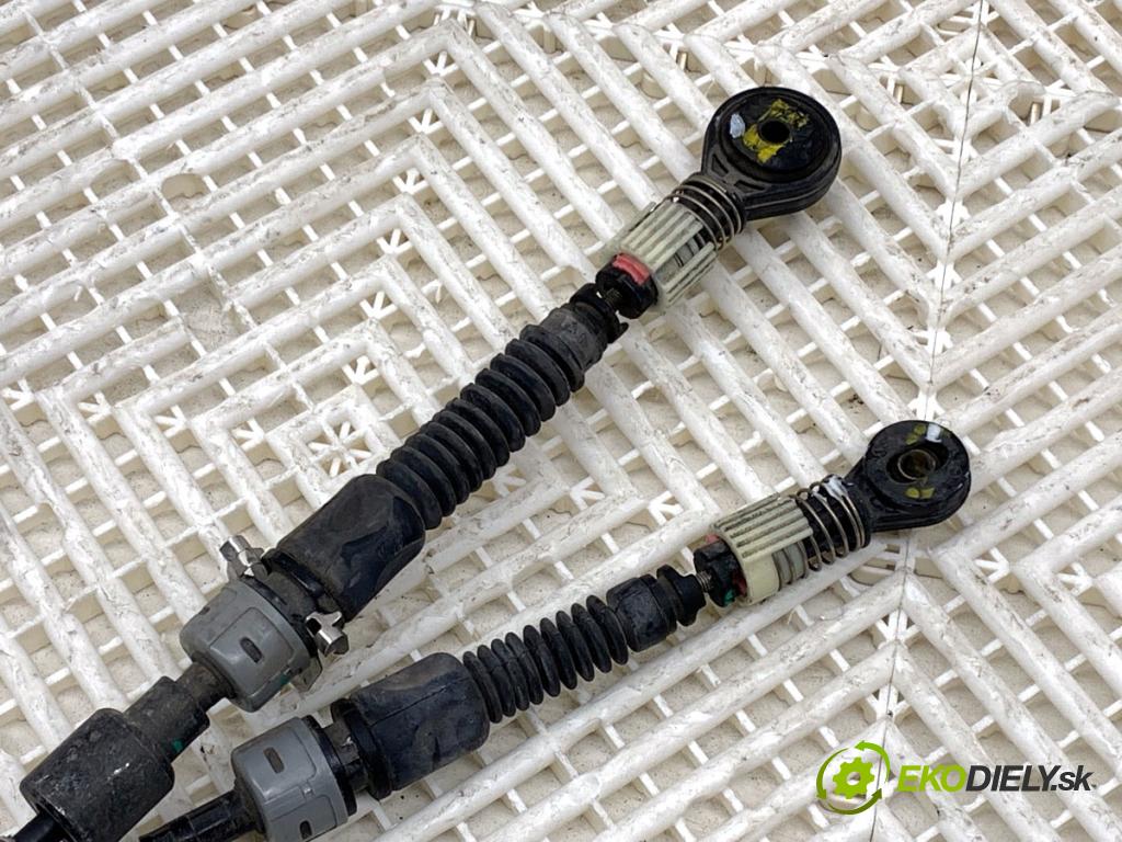 KIA CEED liftback 2022 88 kW 1.0 T-GDI 998 Kulisa 43700-J7105WK (Rýchlostná páka (kulisa))