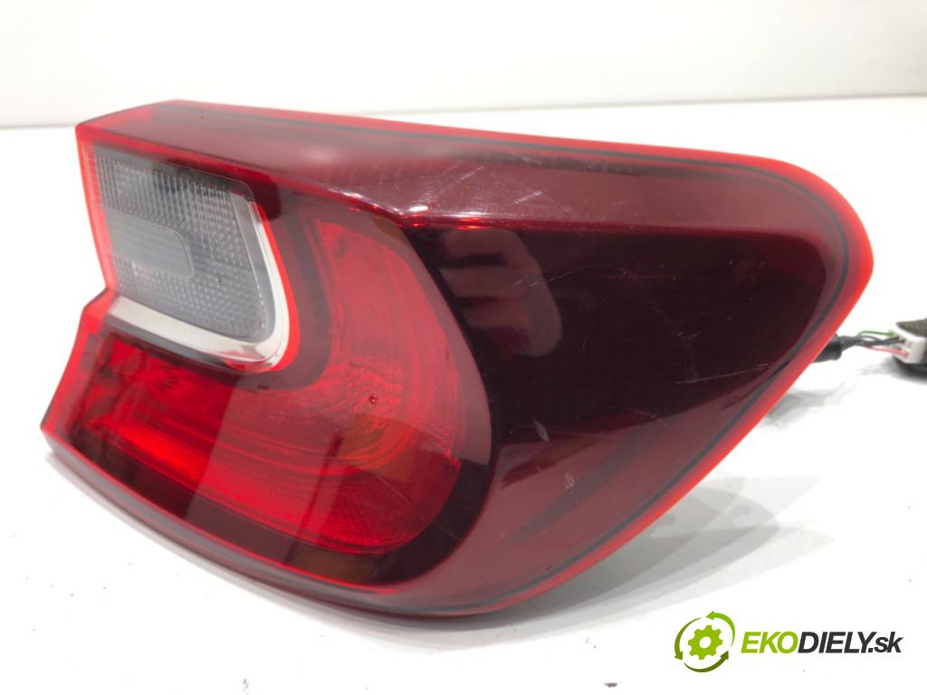 KIA CEED liftback 2022 88 kW 1.0 T-GDI 998 Svetlo pravy zad J7924-04200