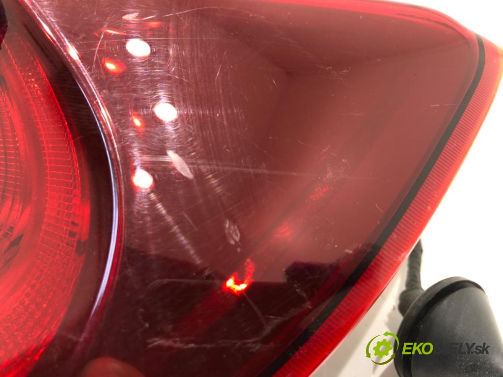 KIA CEED liftback 2022 88 kW 1.0 T-GDI 998 Svetlo pravy zad J7924-04200