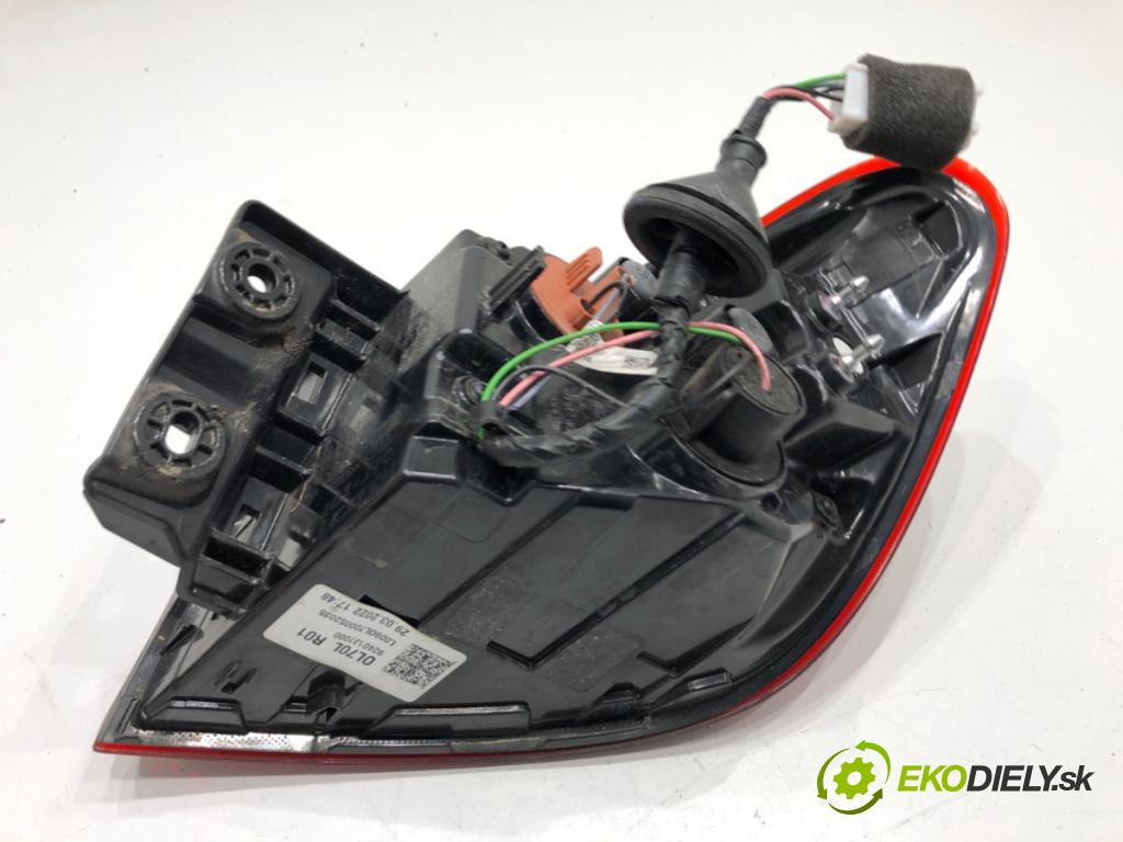 KIA CEED liftback 2022 88 kW 1.0 T-GDI 998 Svetlo ľavy zad 92401-J7000