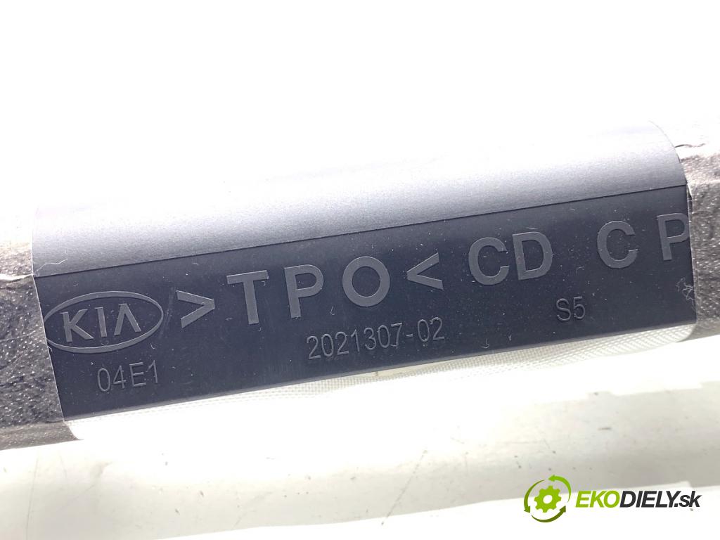 KIA CEED liftback 2022 88 kW 1.0 T-GDI 998 Stropný ľavy J7850-10000