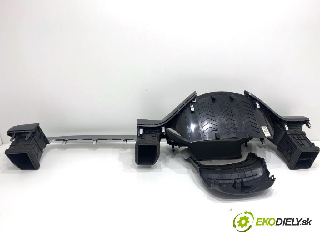 KIA CEED liftback 2022 88 kW 1.0 T-GDI 998 Mriežky kúrenia predný 84830-J7AA0