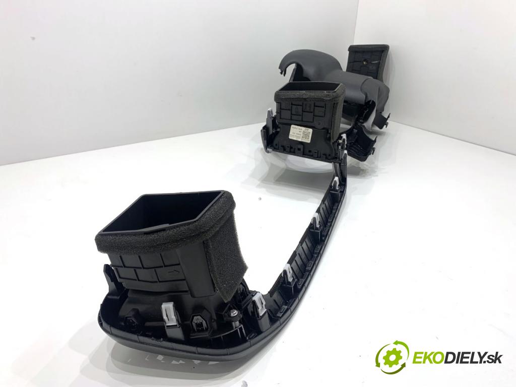 KIA CEED liftback 2022 88 kW 1.0 T-GDI 998 Mriežky kúrenia predný 84830-J7AA0