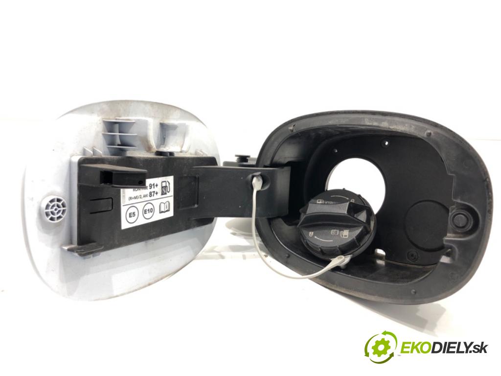 KIA CEED liftback 2022 88 kW 1.0 T-GDI 998 Dvierka nádrže paliva 69513-J7000 (Kľučka dverí ostatné)