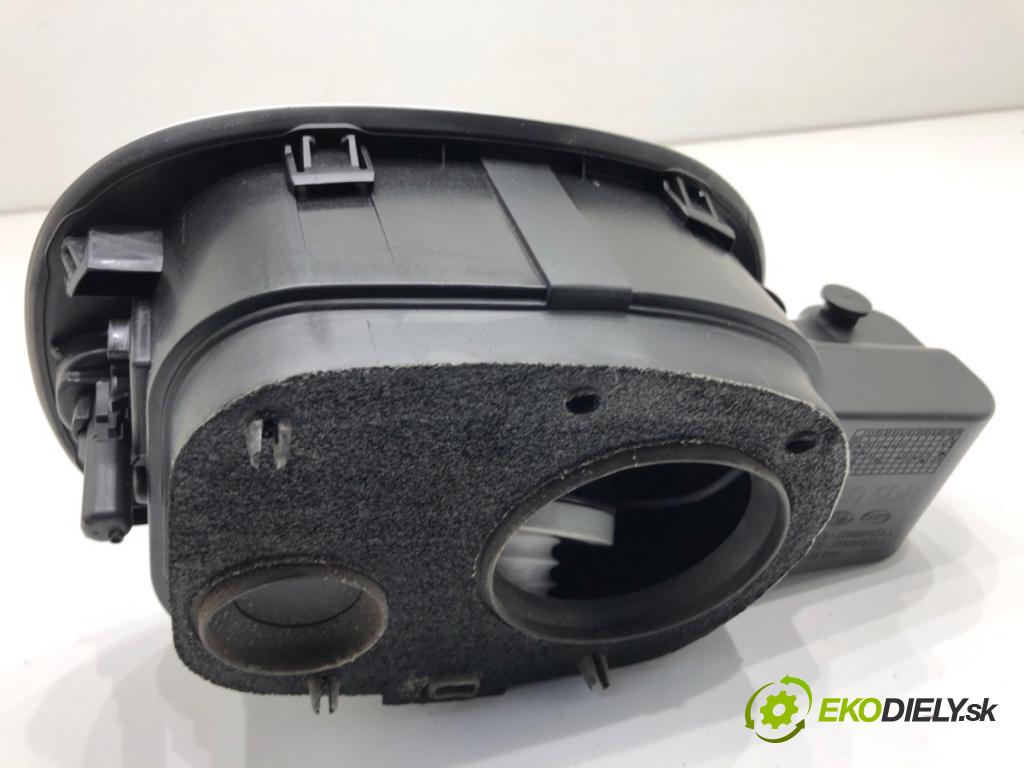 KIA CEED liftback 2022 88 kW 1.0 T-GDI 998 Dvierka nádrže paliva 69513-J7000 (Kľučka dverí ostatné)