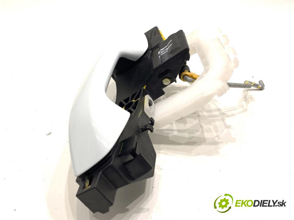 KIA CEED liftback 2022 88 kW 1.0 T-GDI 998 Kľučka vonkajšia pravy predný