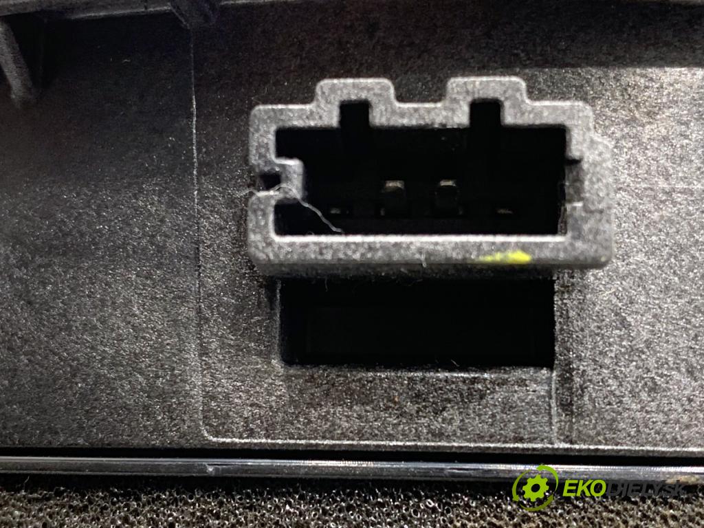 KIA CEED liftback 2022 88 kW 1.0 T-GDI 998 reproduktory 96330-J7000