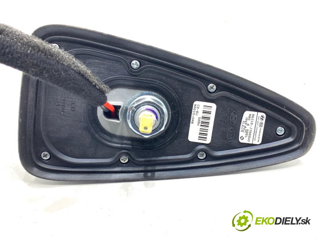 KIA CEED liftback 2022 88 kW 1.0 T-GDI 998 ANTENA 96210-J7000WD