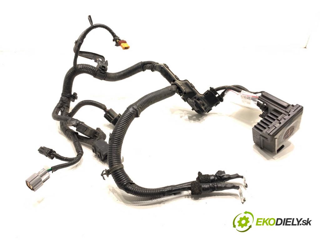 KIA CEED liftback 2022 88 kW 1.0 T-GDI 998 svorka plus 91855-J7210