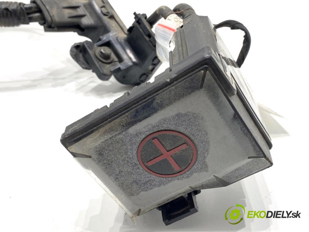 KIA CEED liftback 2022 88 kW 1.0 T-GDI 998 svorka plus 91855-J7210