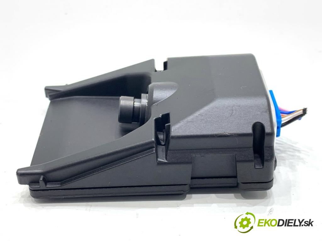 KIA CEED liftback 2022 88 kW 1.0 T-GDI 998 KAMERA okna prednej 99211J7700