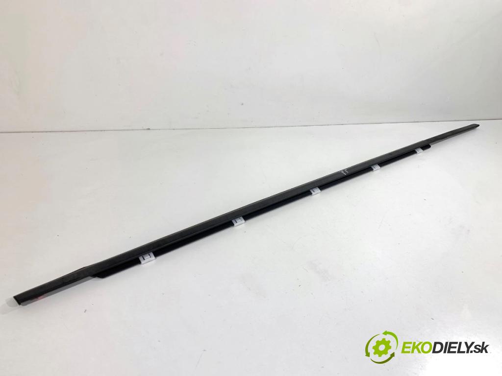 KIA CEED liftback 2022 88 kW 1.0 T-GDI 998 Lišta Sbírání: predný pravy