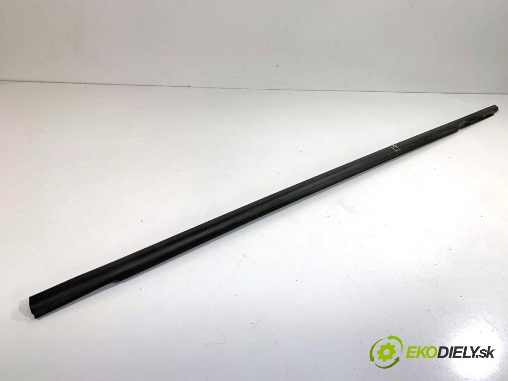 KIA CEED liftback 2022 88 kW 1.0 T-GDI 998 Lišta Sbírání: predný ľavy 