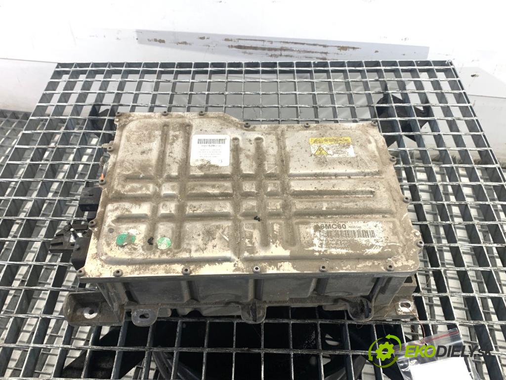 PEUGEOT 3008 SUV 2021 147 kW Hybrid4 (M45GBU) 1598 INVERTOR: invertor Menič NAPÄTIA: 9848353980