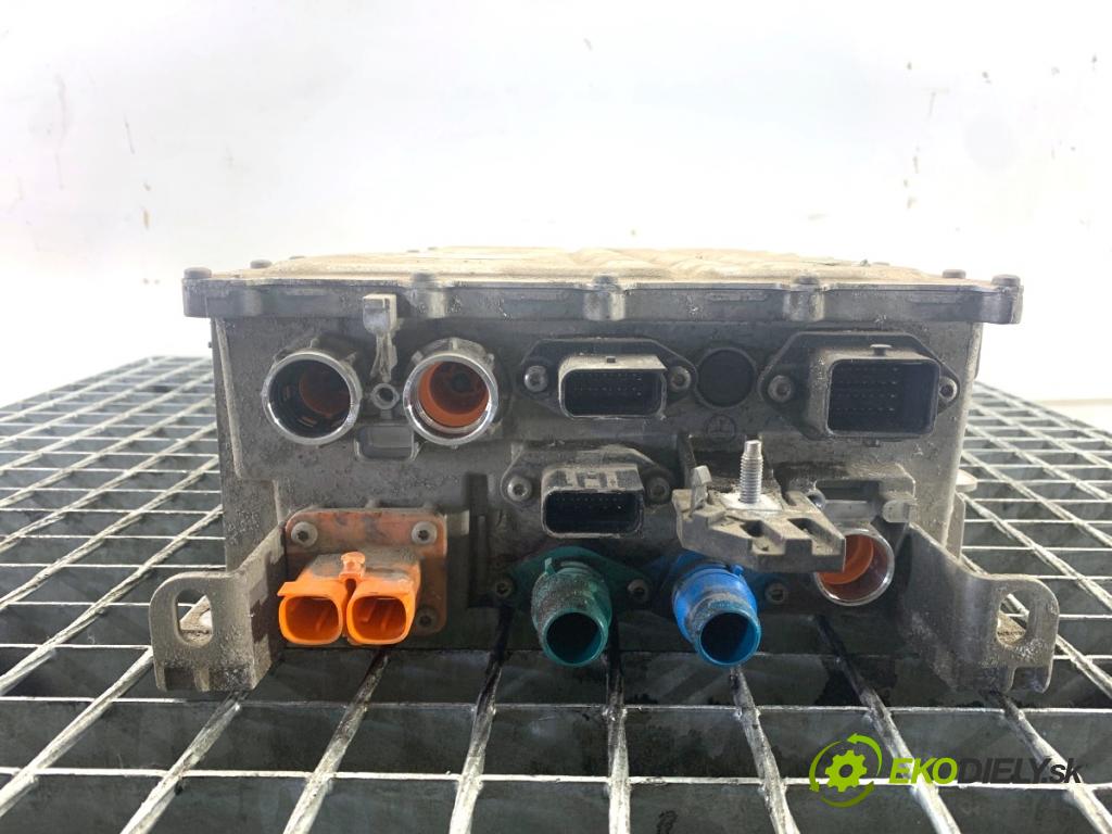 PEUGEOT 3008 SUV 2021 147 kW Hybrid4 (M45GBU) 1598 INVERTOR: invertor Menič NAPÄTIA: 9848353980