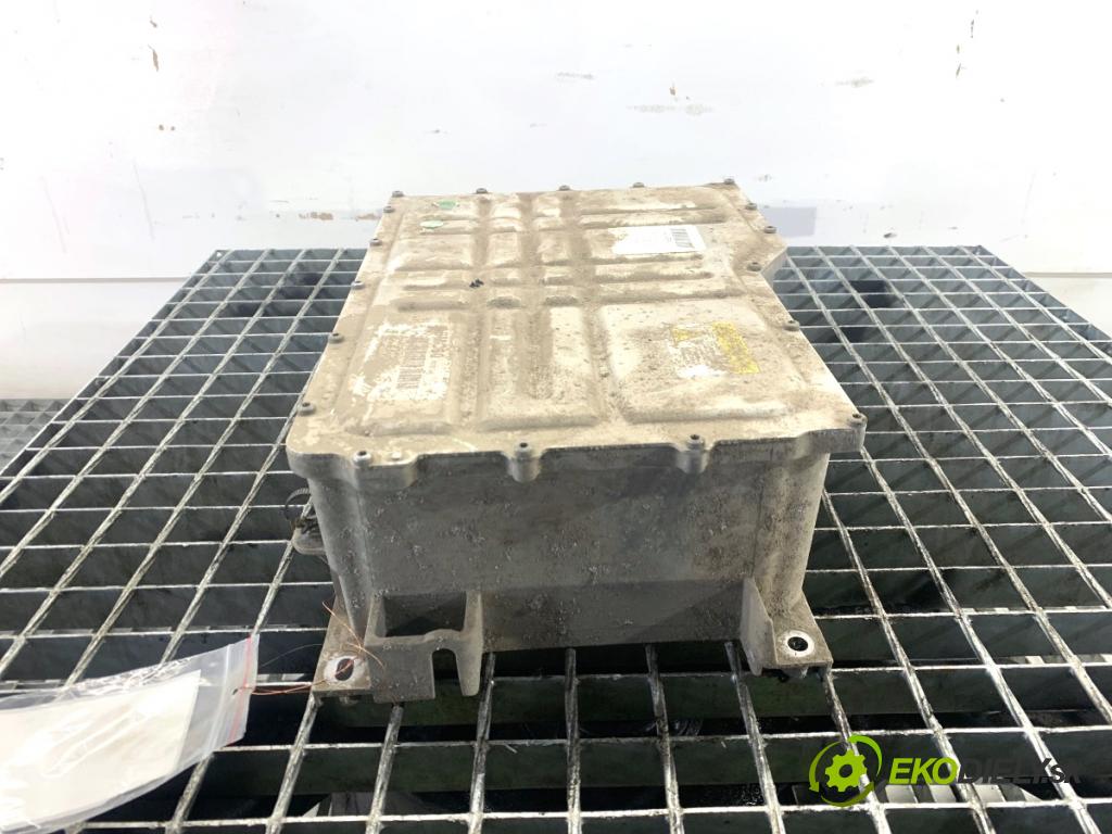 PEUGEOT 3008 SUV 2021 147 kW Hybrid4 (M45GBU) 1598 INVERTOR: invertor Menič NAPÄTIA: 9848353980