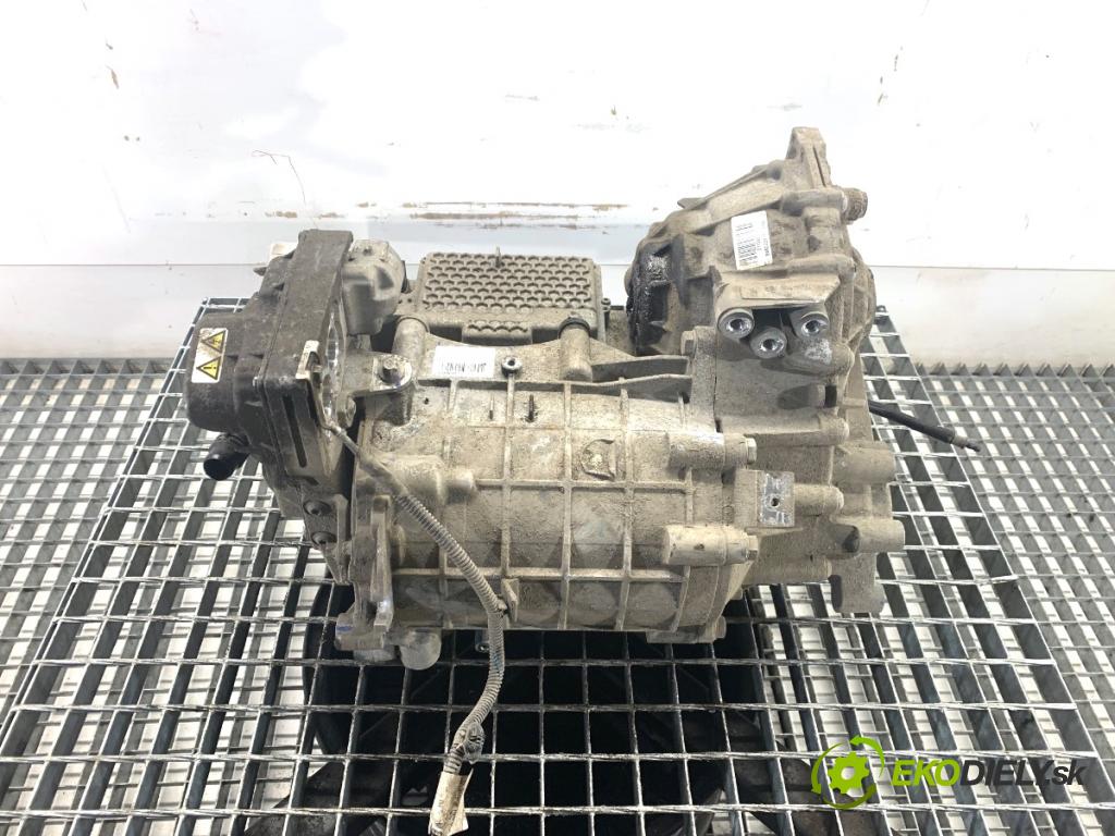 PEUGEOT 3008 SUV 2021 147 kW Hybrid4 (M45GBU) 1598 motor elektrický 3V9N