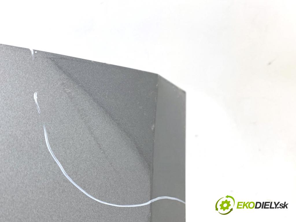 SKODA KAMIQ SUV 2023 81 kW 1.0 TSI 999 Nárazník predný  (Kľučka dverí ostatné)