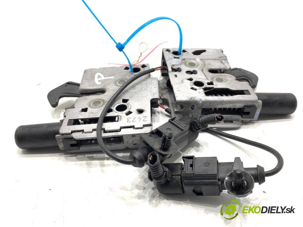 SKODA KAMIQ SUV 2023 81 kW 1.0 TSI 999 zámok kapoty predný 654823509A