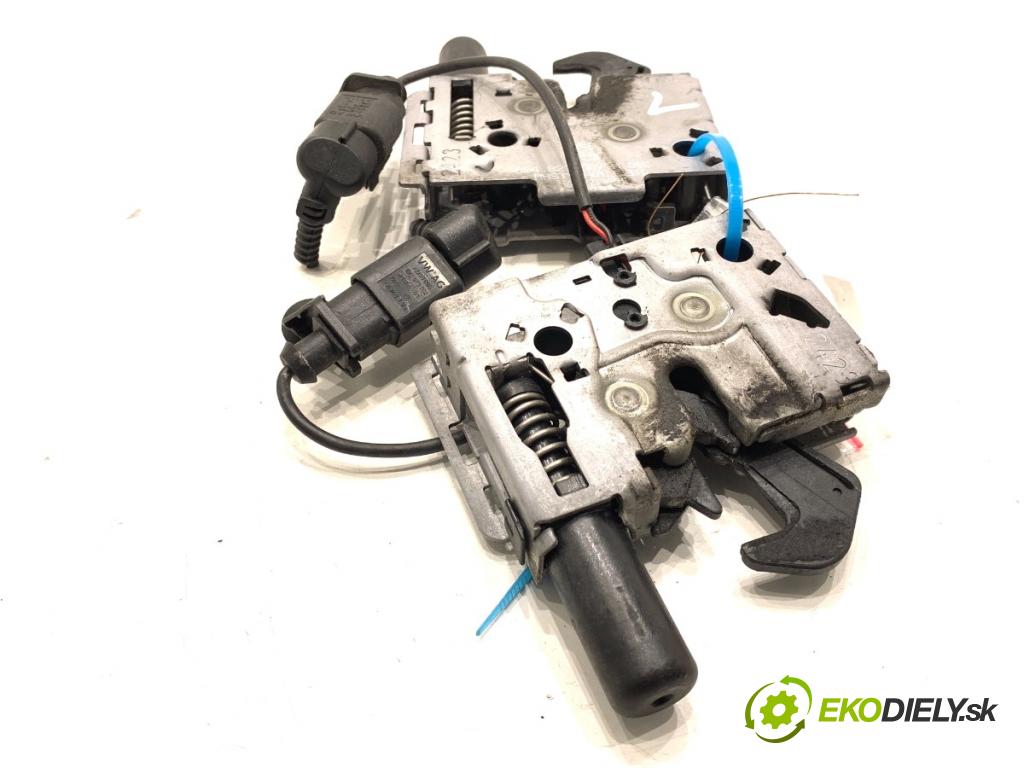 SKODA KAMIQ SUV 2023 81 kW 1.0 TSI 999 zámok kapoty predný 654823509A