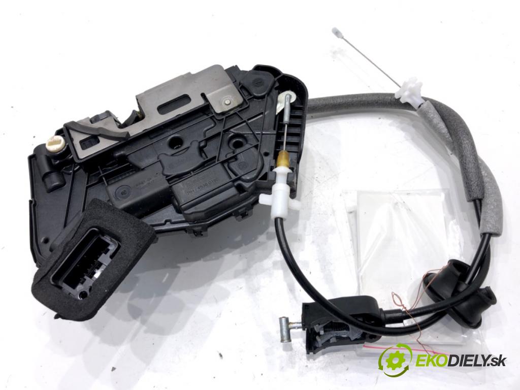 SKODA KAMIQ SUV 2023 81 kW 1.0 TSI 999 zámok Dvere pravy zad 5TA839016P