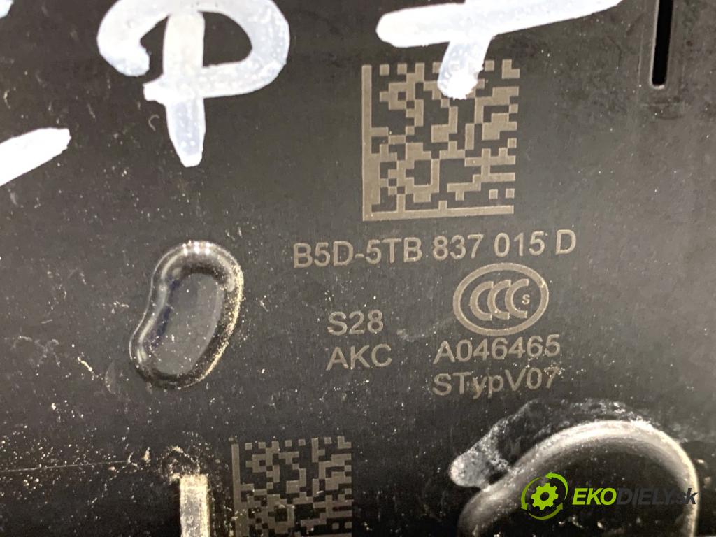 SKODA KAMIQ SUV 2023 81 kW 1.0 TSI 999 zámok Dvere ľavy predný 5TB837015D