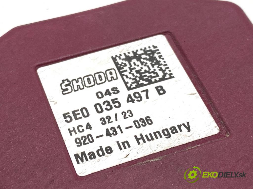 SKODA KAMIQ SUV 2023 81 kW 1.0 TSI 999 zesilovač Antenní: 5E0035497B (Zesilovač)