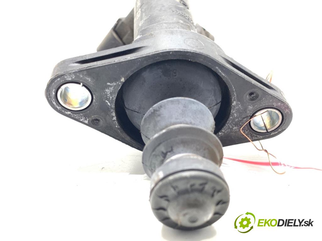 SKODA KAMIQ SUV 2023 81 kW 1.0 TSI 999 Spojkový valec pumpa spojky 2Q0721261D (Spojkový valec)