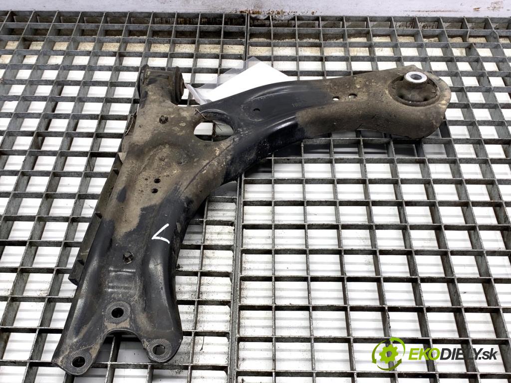 SKODA KAMIQ SUV 2023 81 kW 1.0 TSI 999 Rameno ľavy predný 