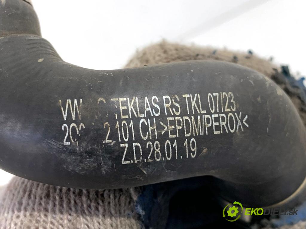 SKODA KAMIQ SUV 2023 81 kW 1.0 TSI 999 Rozdeľovač vody 5WA121087A 05C121070A