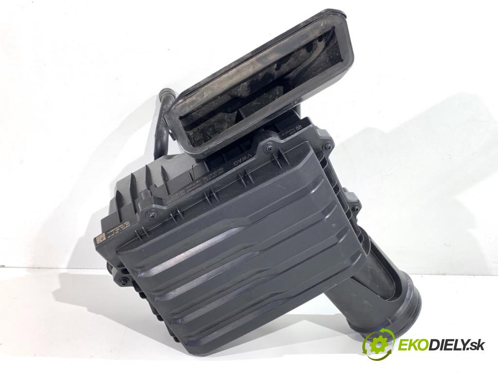 SKODA KAMIQ SUV 2023 81 kW 1.0 TSI 999 obal filtra vzduchu 2Q0129601T (Kryt vzduchového filtru)