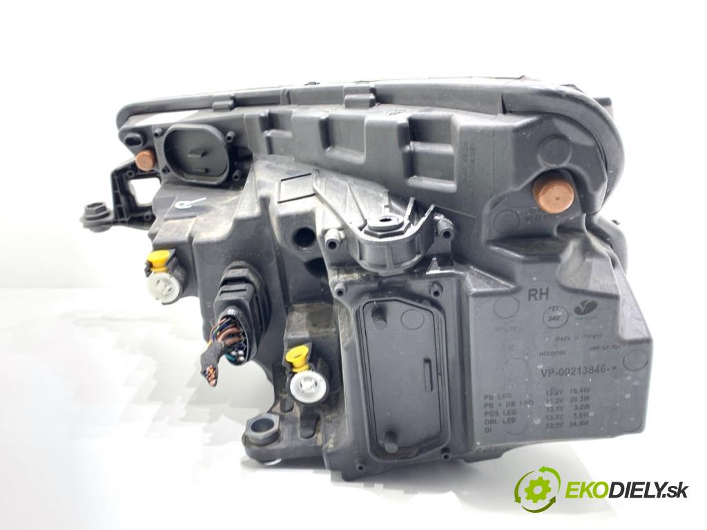 SKODA KAMIQ SUV 2023 81 kW 1.0 TSI 999 Svetlomet pravy predný 658941016