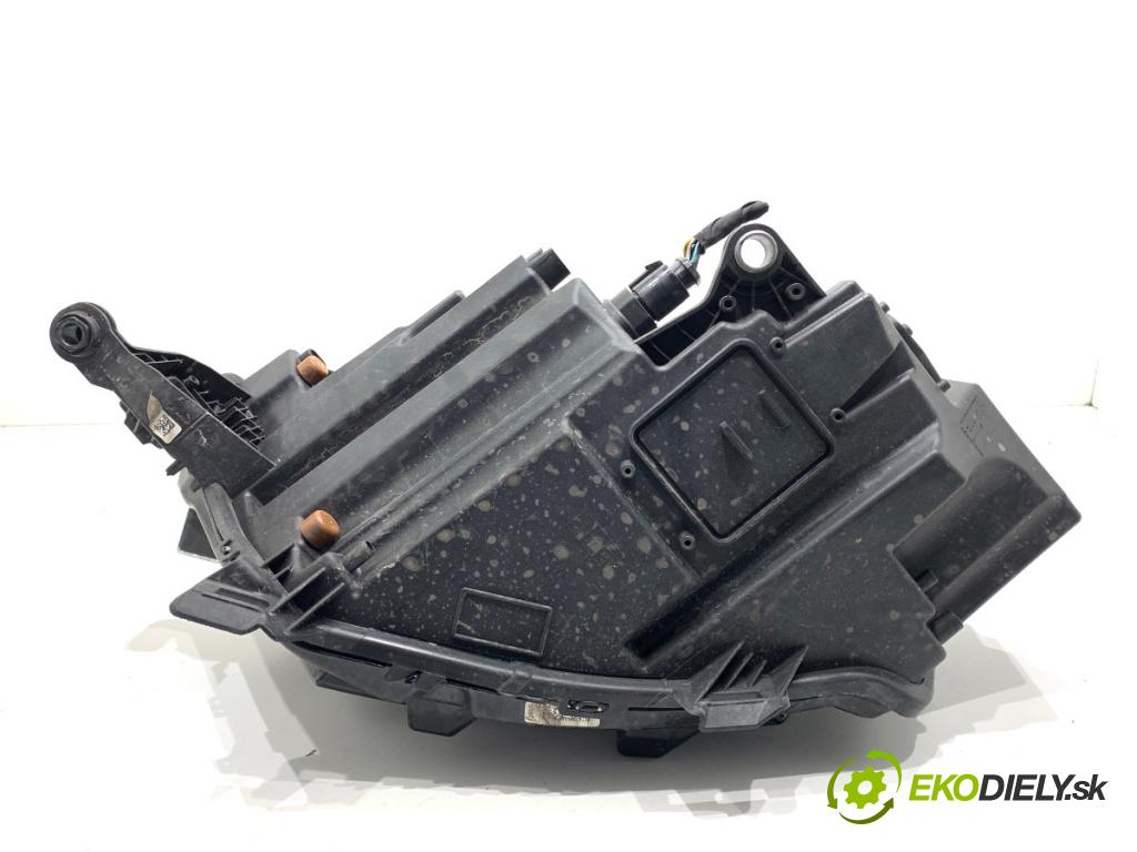 SKODA KAMIQ SUV 2023 81 kW 1.0 TSI 999 Svetlomet pravy predný 658941016