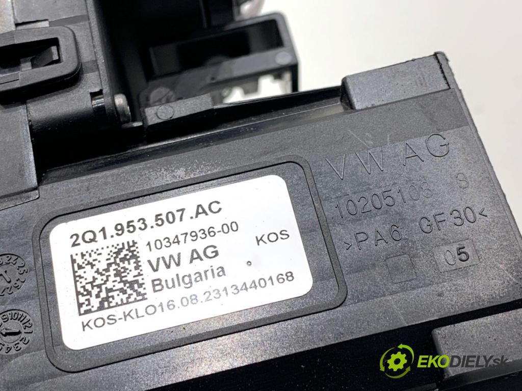 SKODA KAMIQ SUV 2023 81 kW 1.0 TSI 999 Prepínač kombinovaný 2Q1953507AC (Prepínacie páčky pod volantom)