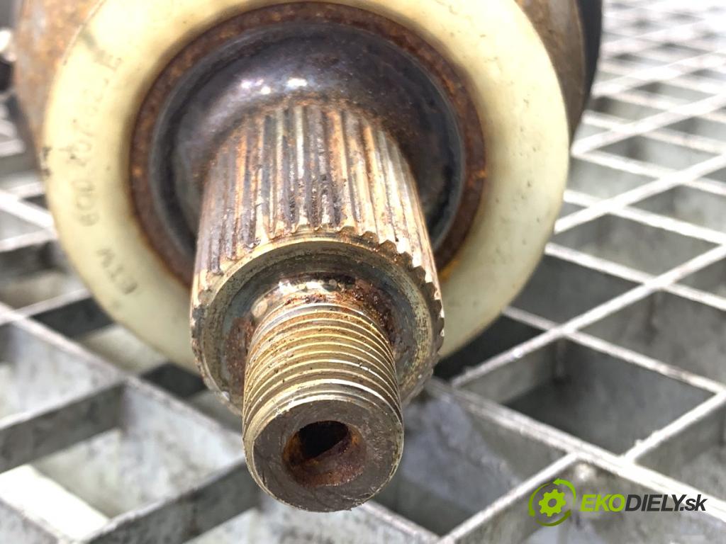 SKODA KAMIQ SUV 2023 81 kW 1.0 TSI 999 Poloos pravy predný 2Q0407272CB