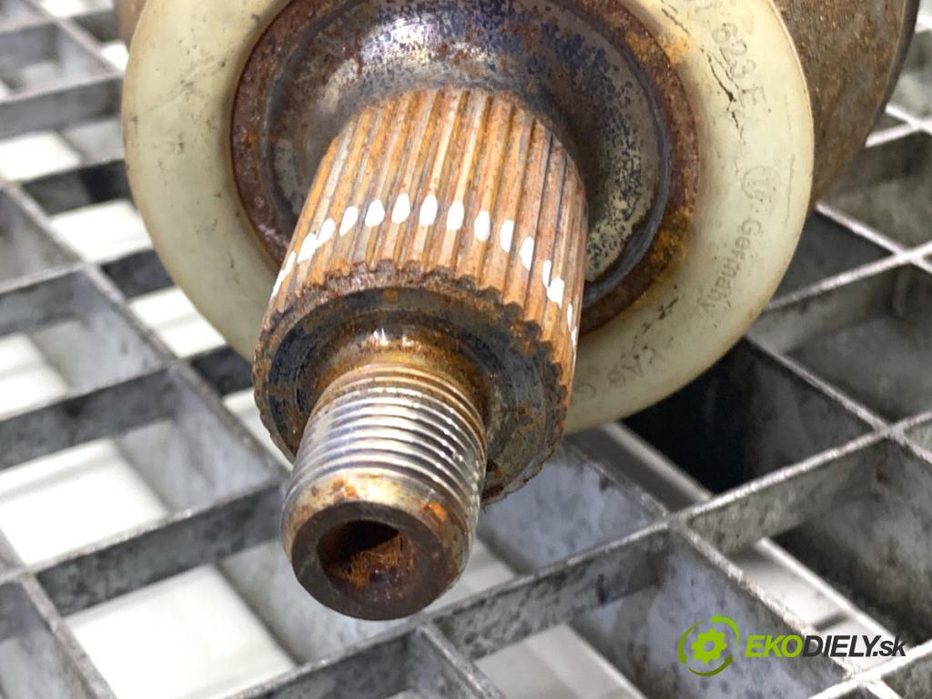 SKODA KAMIQ SUV 2023 81 kW 1.0 TSI 999 Poloos ľavy predný 2Q0407271CA