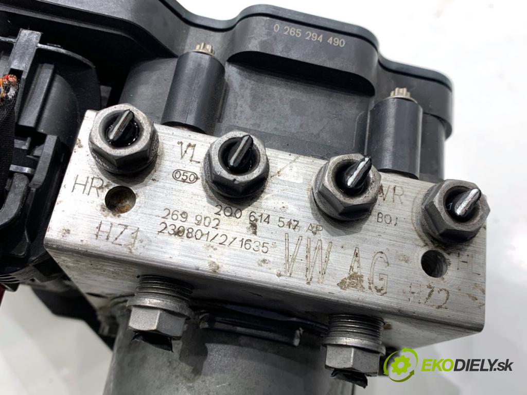 SKODA KAMIQ SUV 2023 81 kW 1.0 TSI 999 Pumpa ABS 2Q0614517AP (Pumpa ABS)