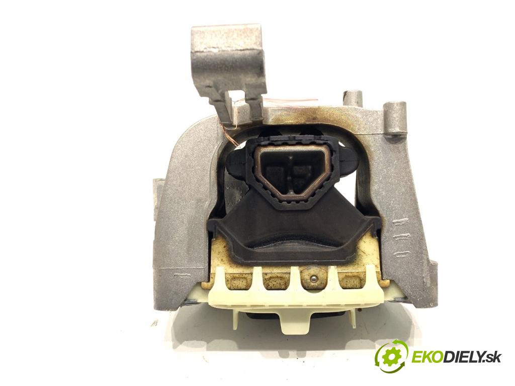 SKODA KAMIQ SUV 2023 81 kW 1.0 TSI 999 AirBag Motor pravy 2Q0199262BK