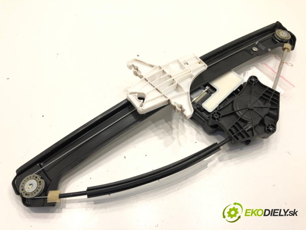 SKODA KAMIQ SUV 2023 81 kW 1.0 TSI 999 Mechanizmus okna ľavy zad 5Q0959407D