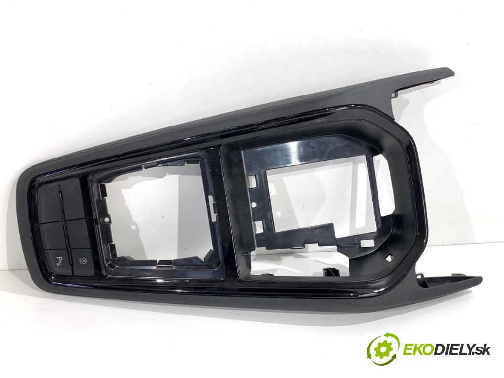 SKODA KAMIQ SUV 2023 81 kW 1.0 TSI 999 lišty kryt 655863212A 655858418CB (Lišta)