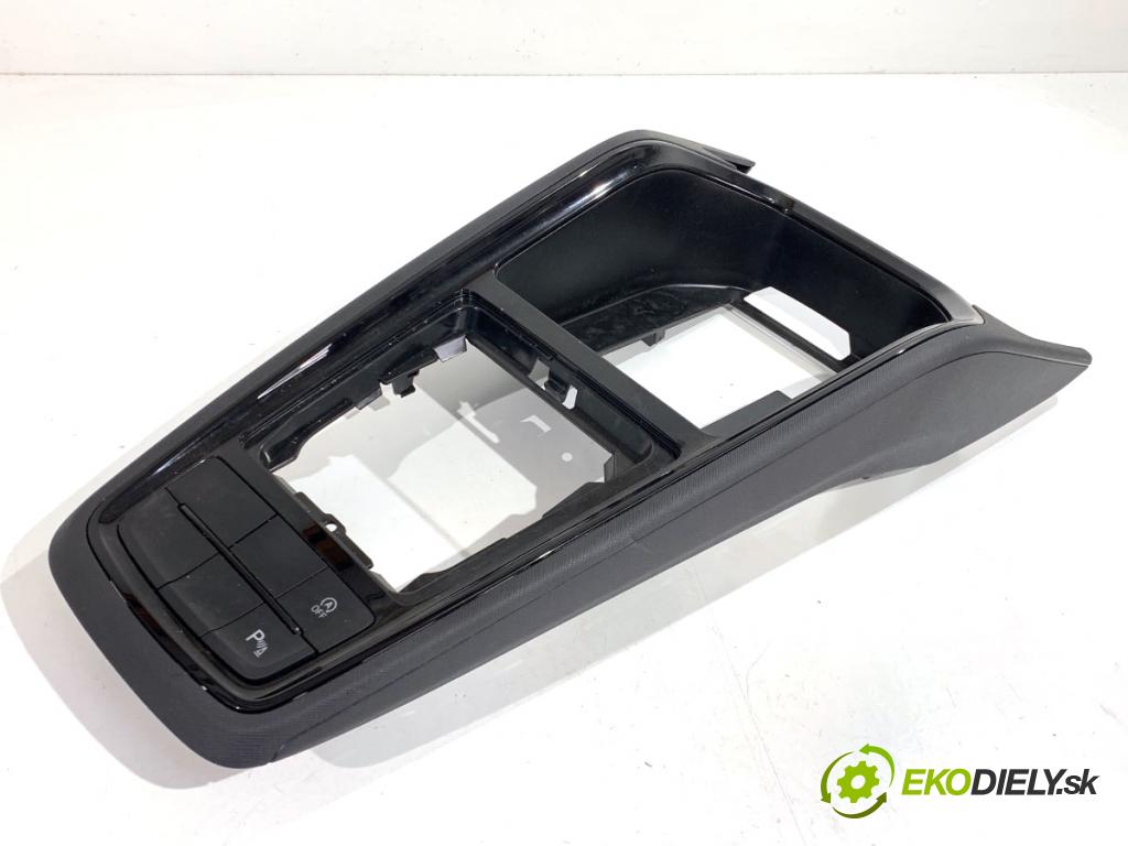 SKODA KAMIQ SUV 2023 81 kW 1.0 TSI 999 lišty kryt 655863212A 655858418CB (Lišta)