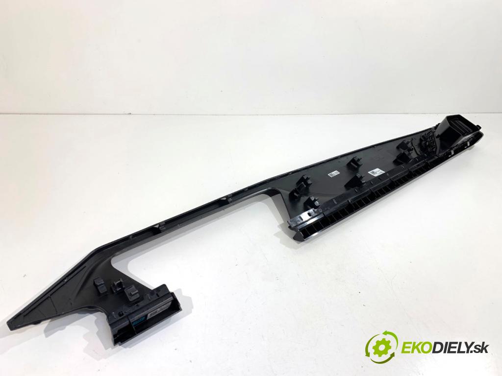 SKODA KAMIQ SUV 2023 81 kW 1.0 TSI 999 lišty kryt 655863212A 655858418CB (Lišta)