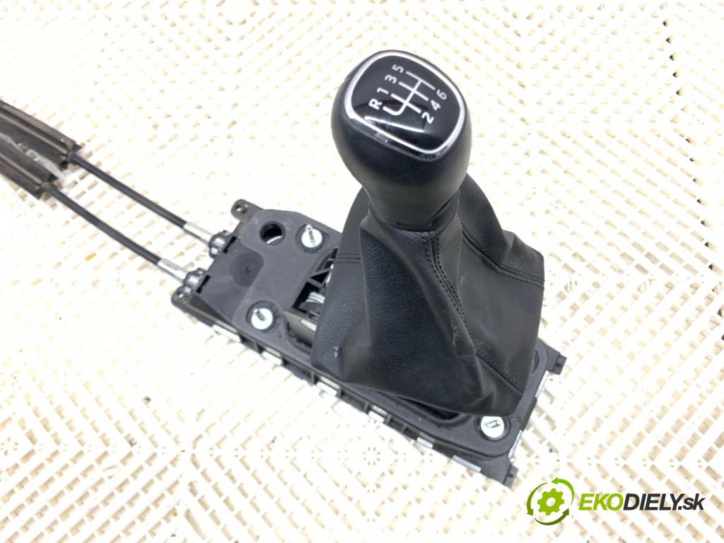 SKODA KAMIQ SUV 2023 81 kW 1.0 TSI 999 Kulisa 5R3711049L (Rýchlostná páka (kulisa))