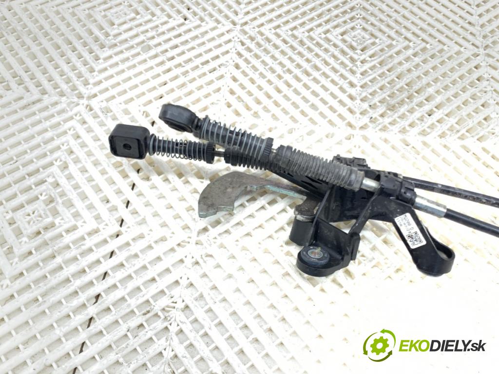 SKODA KAMIQ SUV 2023 81 kW 1.0 TSI 999 Kulisa 5R3711049L (Rýchlostná páka (kulisa))