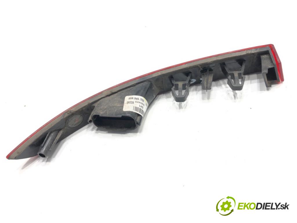 SKODA KAMIQ SUV 2023 81 kW 1.0 TSI 999 Svetlo nárazníka pravy zad 658945702
