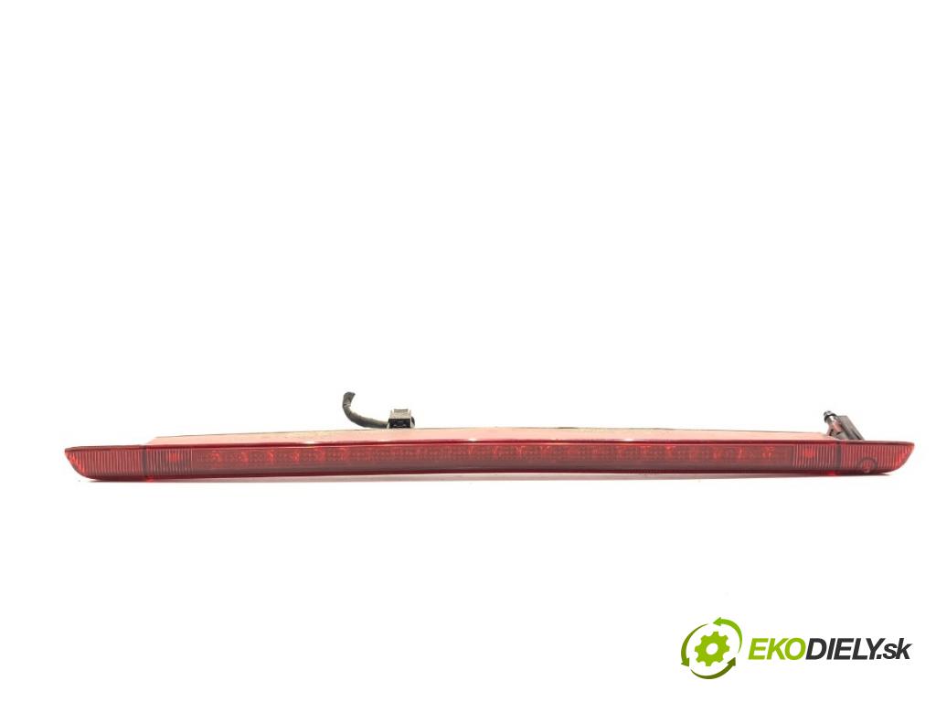 SKODA KAMIQ SUV 2023 81 kW 1.0 TSI 999 Svetlo brzdových svetiel 654945097A