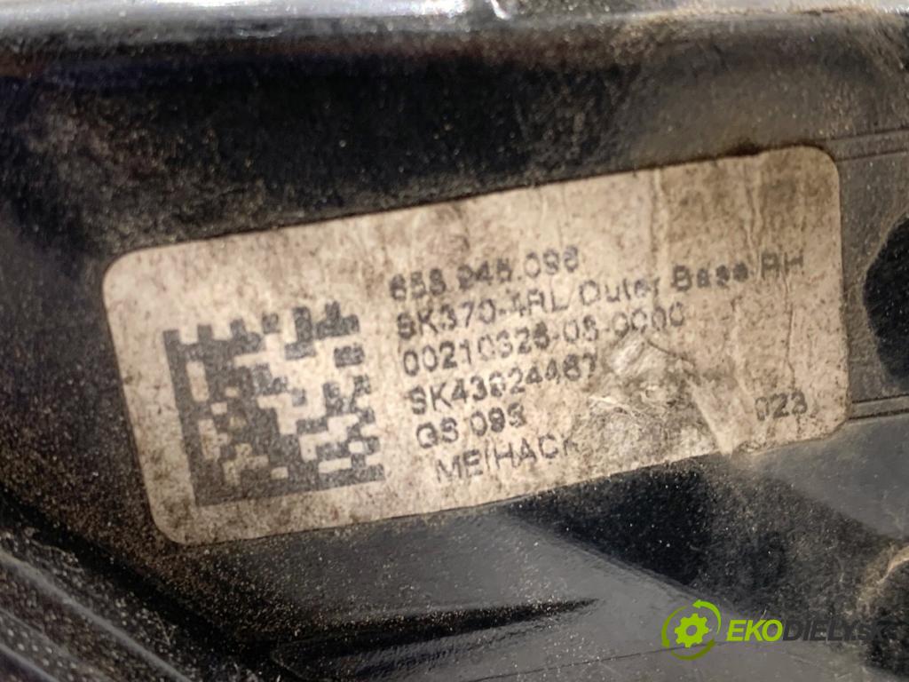 SKODA KAMIQ SUV 2023 81 kW 1.0 TSI 999 Svetlo pravy zad 658945096