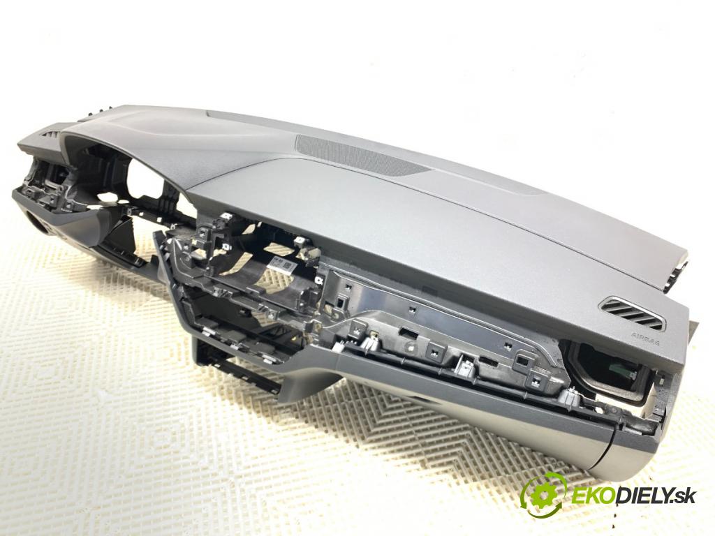 SKODA KAMIQ SUV 2023 81 kW 1.0 TSI 999 Palubná doska silentbloku 3V0880201AP