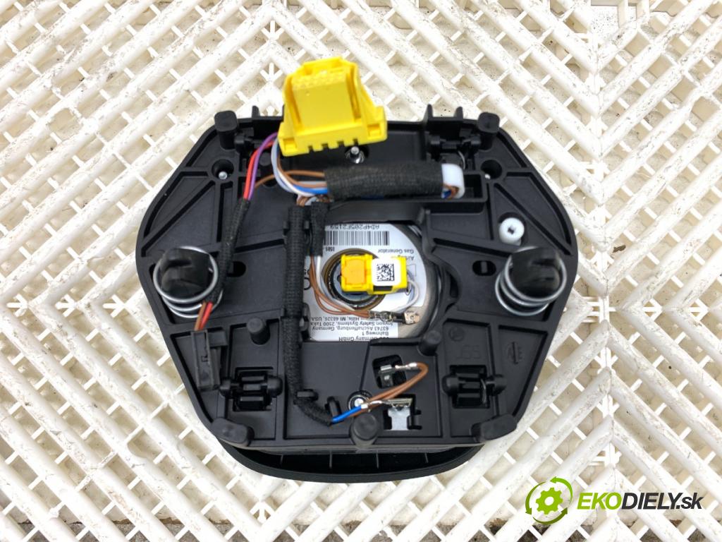 SKODA KAMIQ SUV 2023 81 kW 1.0 TSI 999 Palubná doska silentbloku 3V0880201AP