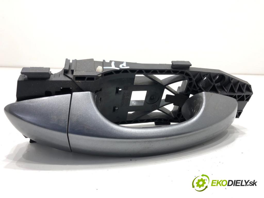 SKODA KAMIQ SUV 2023 81 kW 1.0 TSI 999 Kľučka vonkajšia pravy zad 5N0839885H